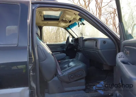 2002 Chevrolet Avalanche 1500 z USA, uszkodzony, nr VIN 3GNEK13T72G276239